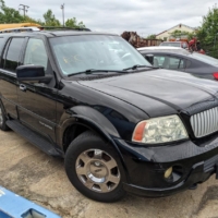 2004 Lincoln Navigator 4WD - $1,850.00