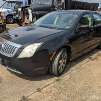 2010 Mercury Milan - $850.00