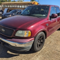 2003 Ford F150 XLT SuperCrew Cab 5 1/2 ft Bed 2WD - $1,650.00