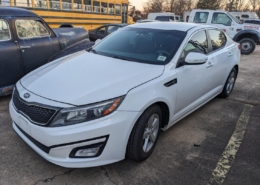 2015 Kia Optima LX's photo