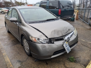 2007 Honda Civic Hybrid *Wrecked, Runs + Drives* - $950.00 - For Sale in Richmond, VA
