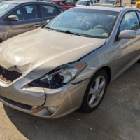 2004 Beat the heck up TOYOTA Solara but runs - $950.00