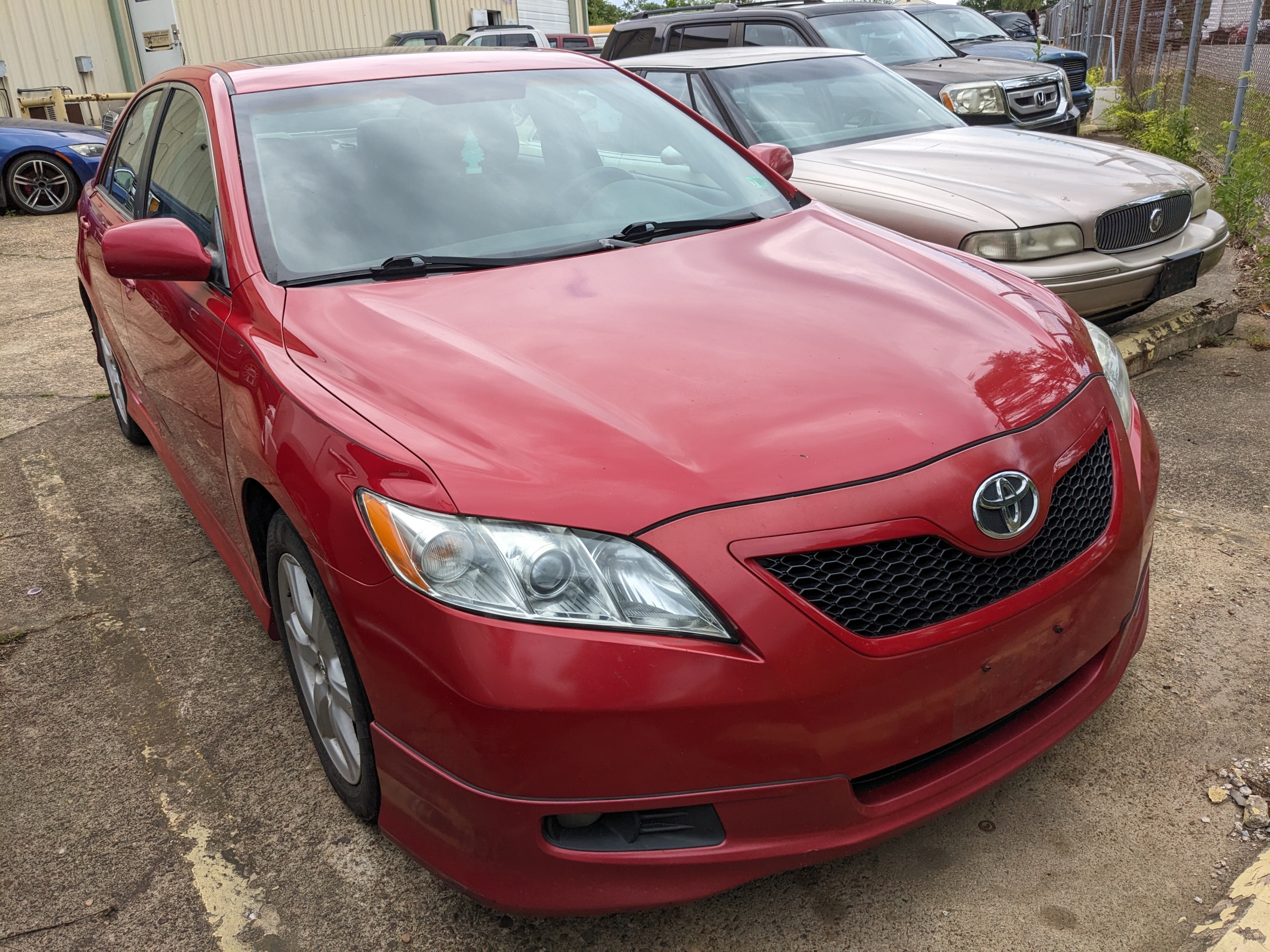 2007 Toyota Camry SE's photo