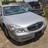2009 Buick Lucerne CX SUPER LOW MILES - $7,000.00